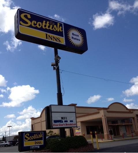 Scottish Inn - Tifton Kültér fotó